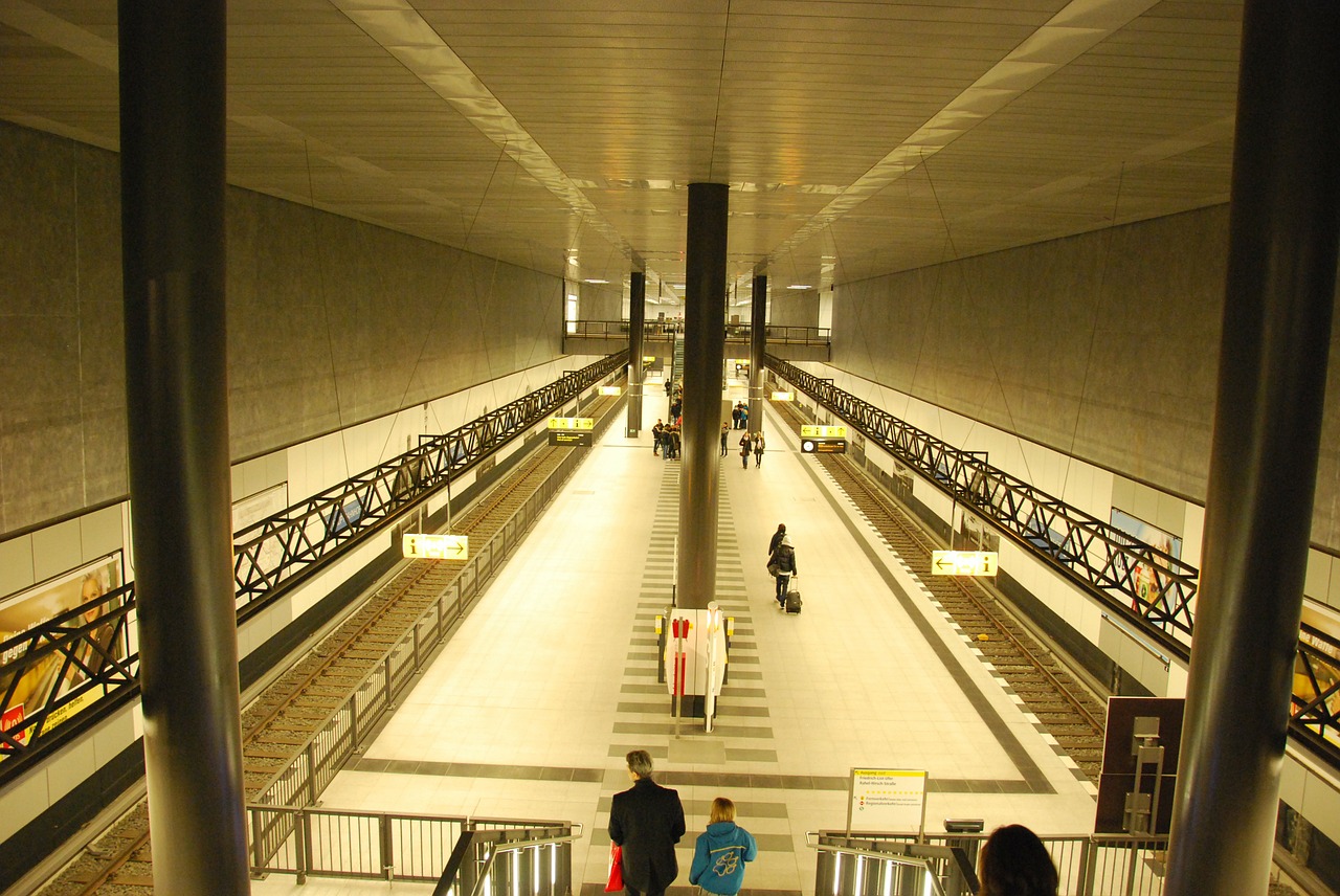 railway station berlin building free photo