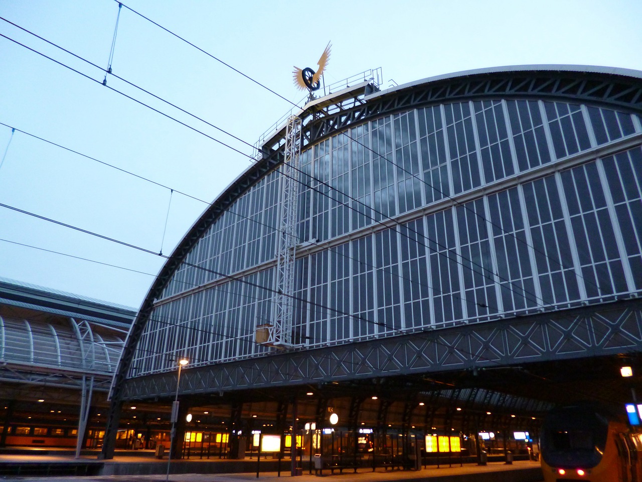 railway station architecture amsterdam free photo