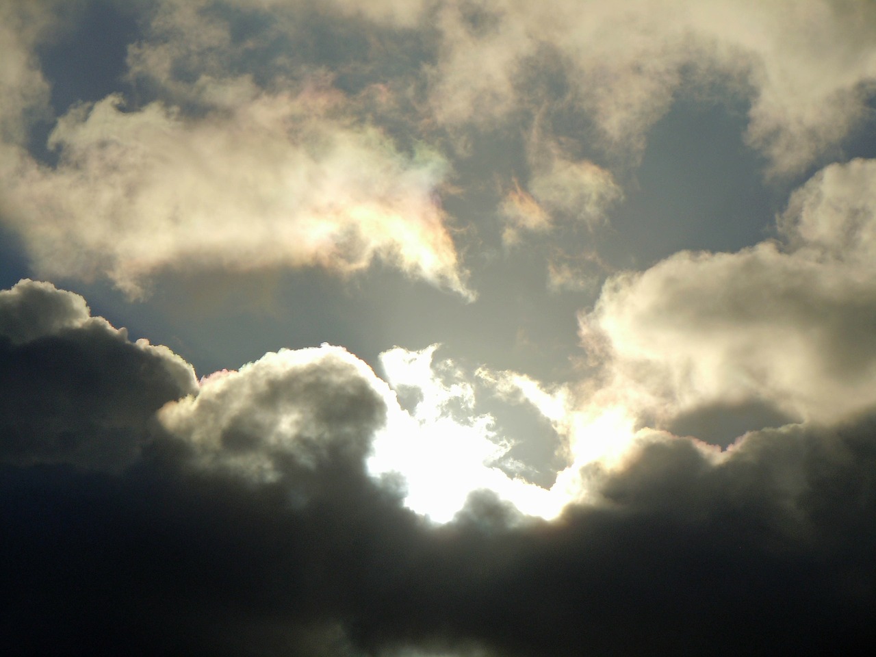 rain clouds sunbeam cloud image free photo