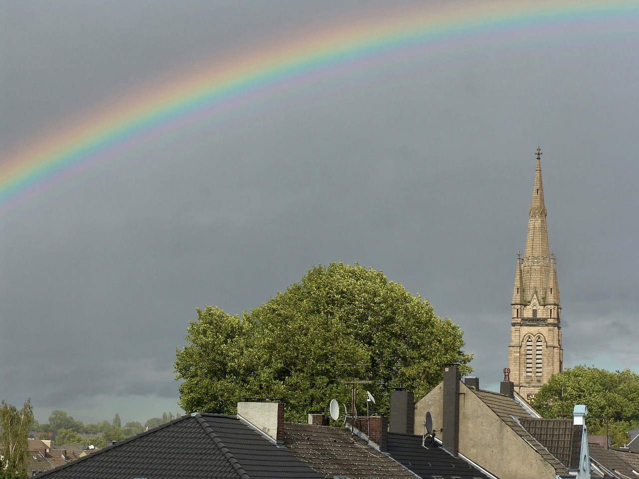 rainbow church city free photo