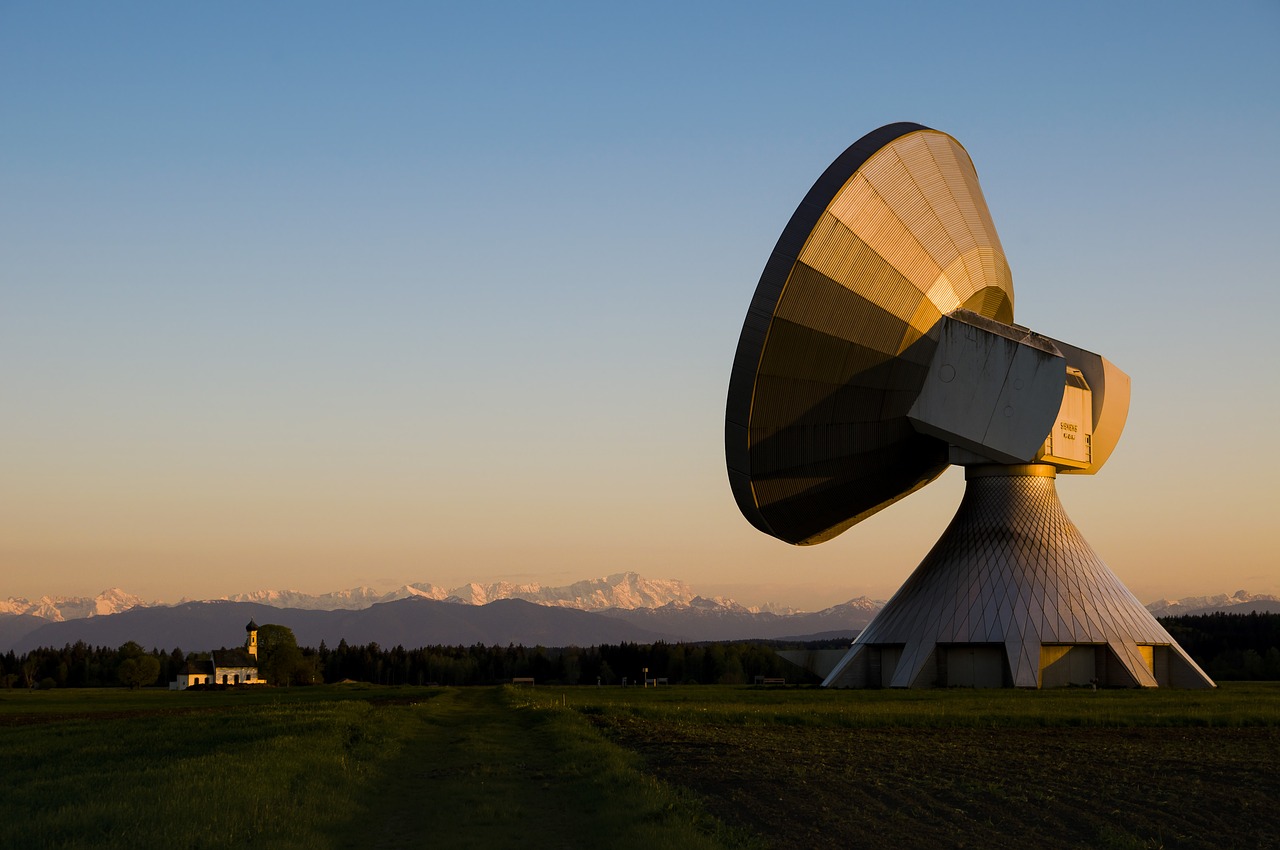raisting  earth station  antenna free photo