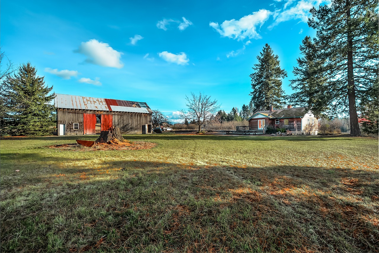 ranch farm barn free photo