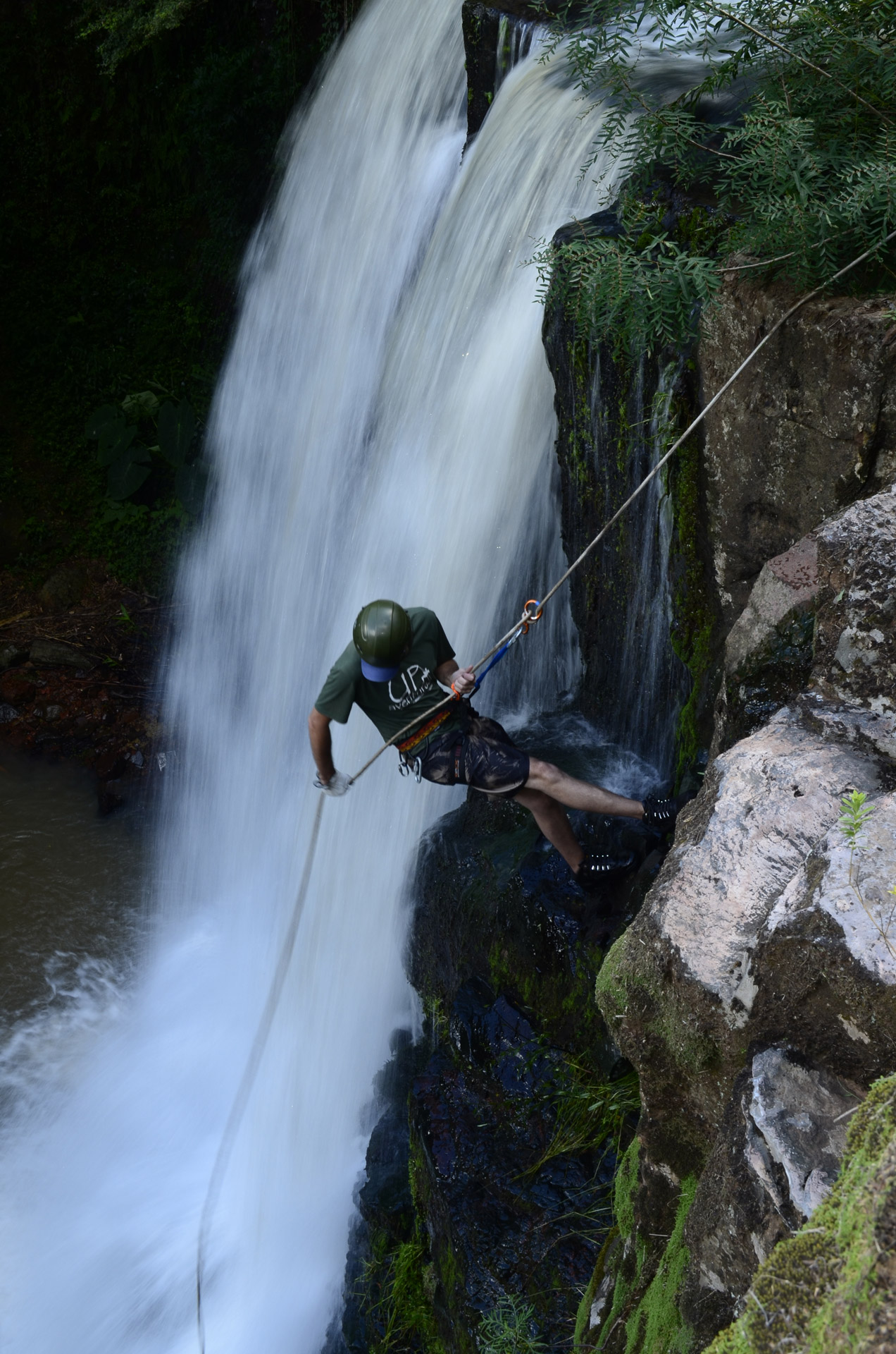 waterfall rappelling colonial corner waterfall rappelling free photo