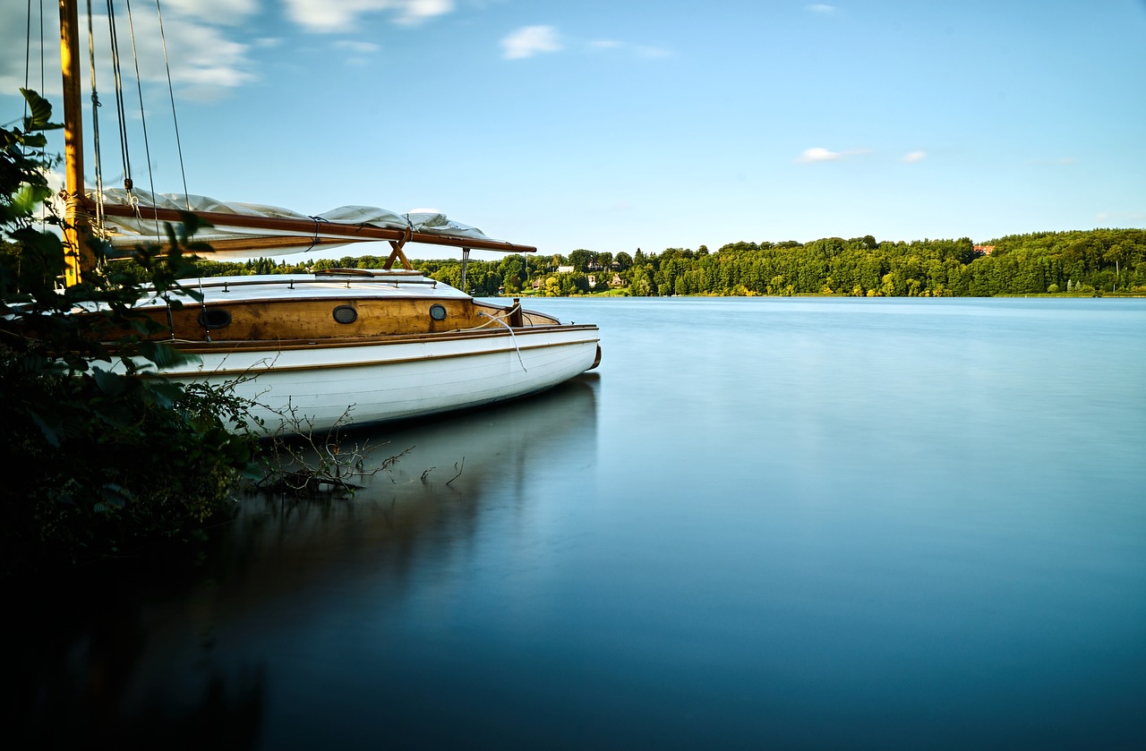 ratzeburg  lake  northern germany free photo