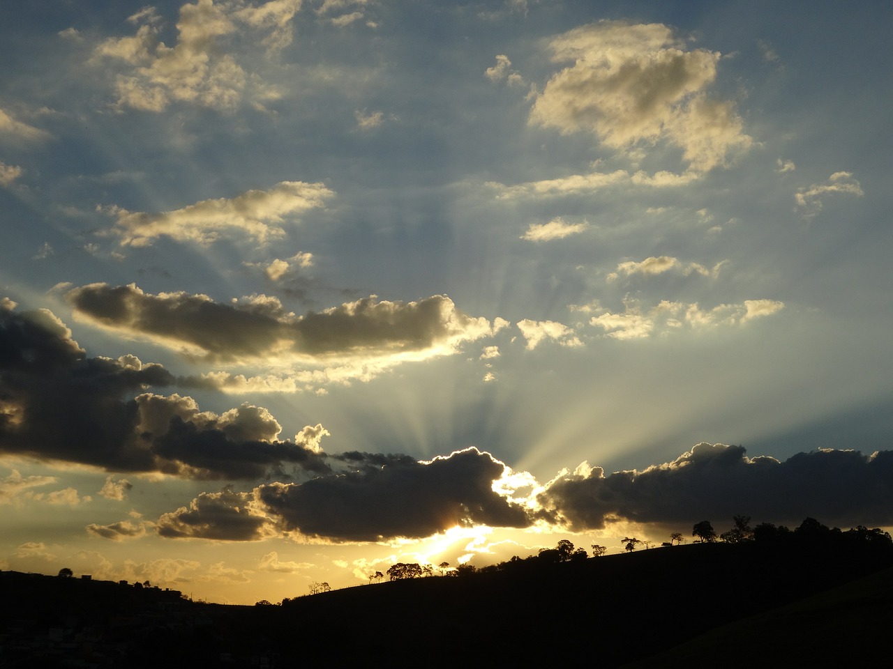 rays of sunshine landscape sunset free photo