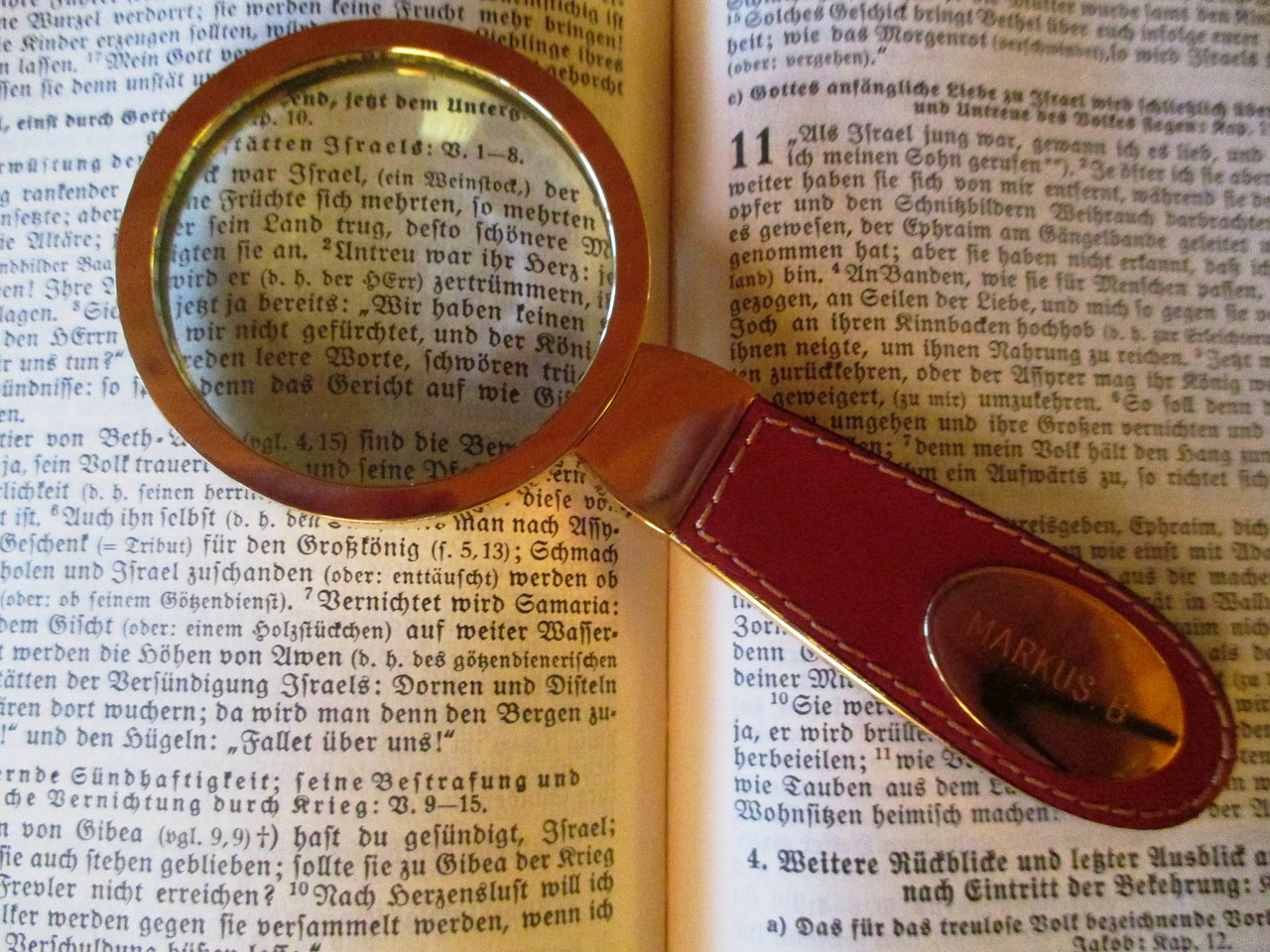 read magnifying glass bible free photo