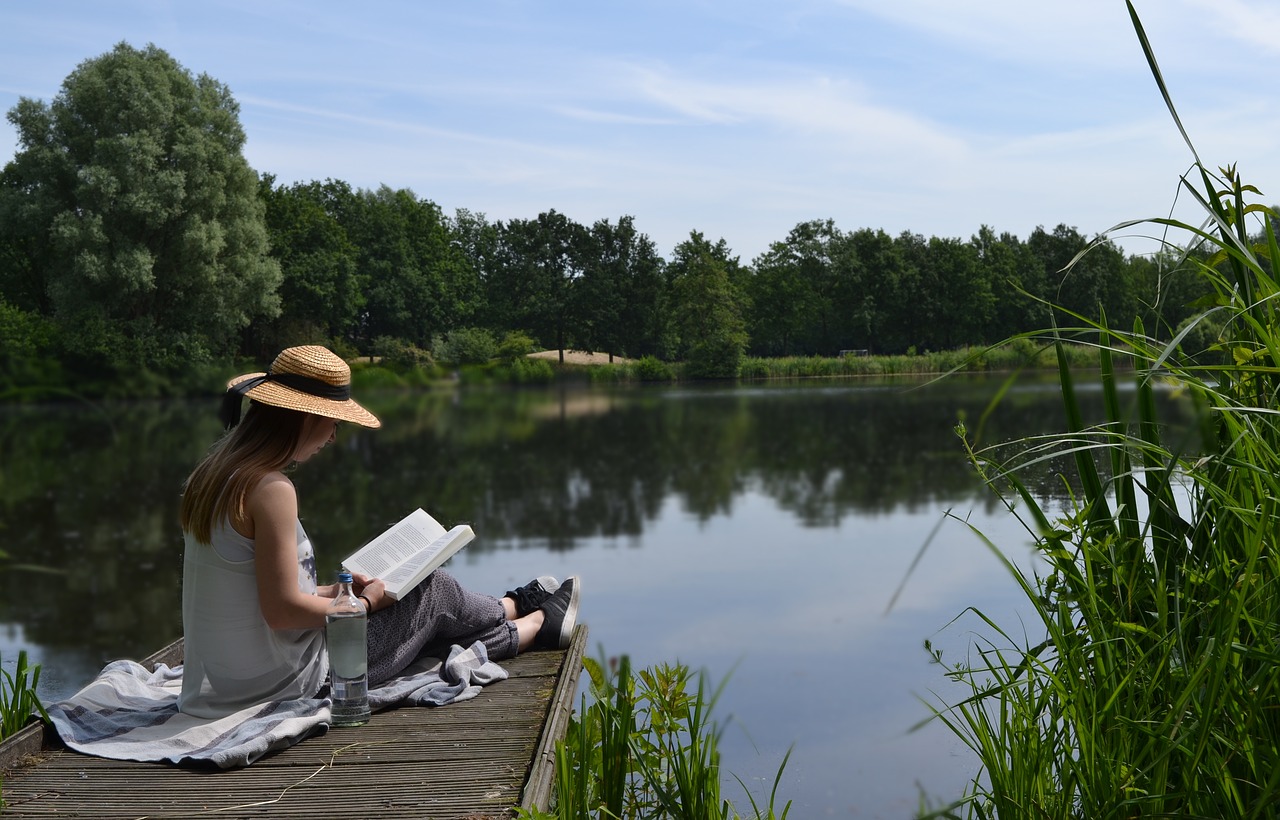 reading lake summer free photo