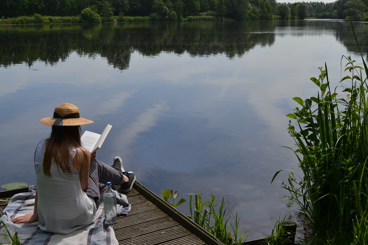 reading lake summer free photo