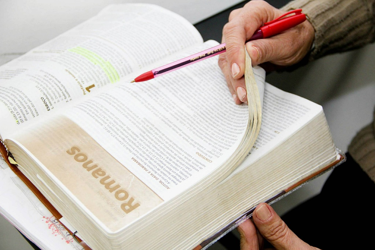 reading bible apostolic free photo