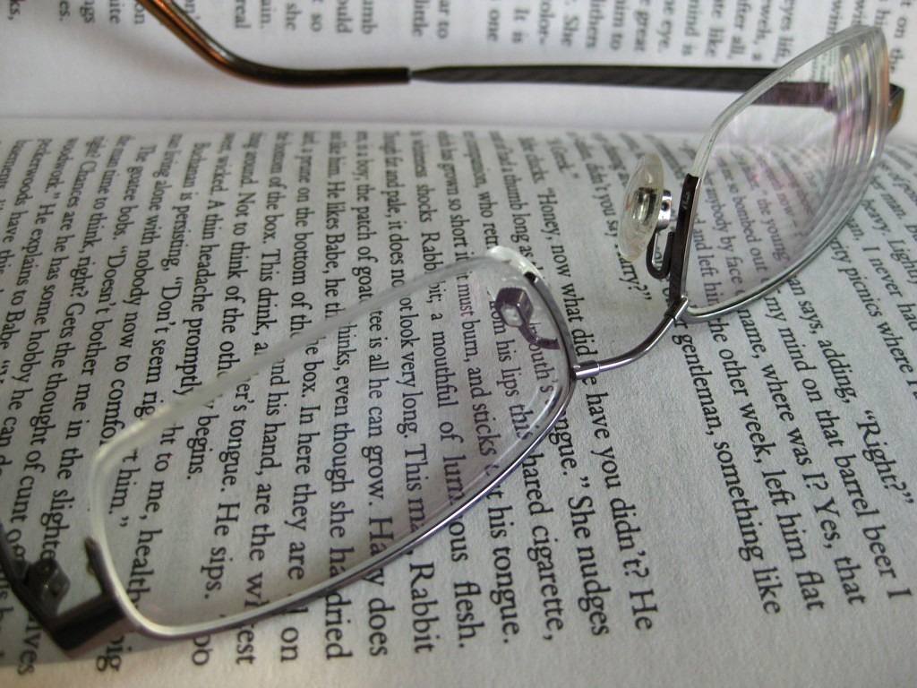 reading glasses glasses read free photo
