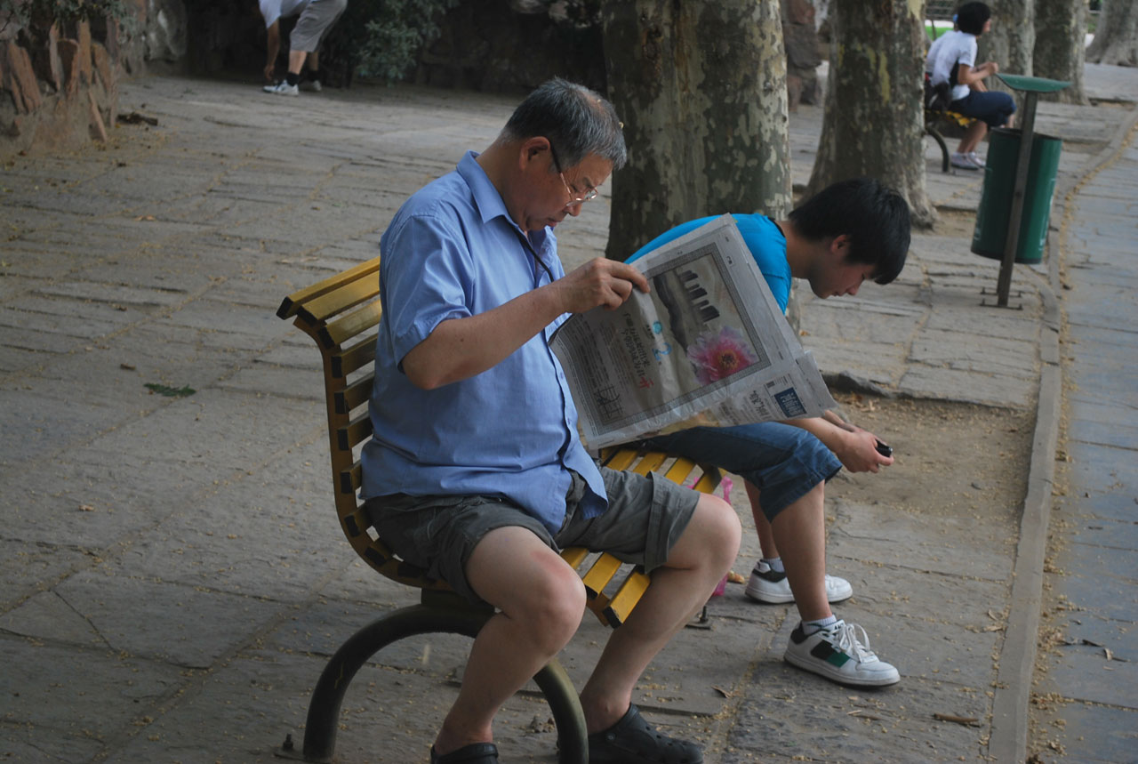 man read reading free photo