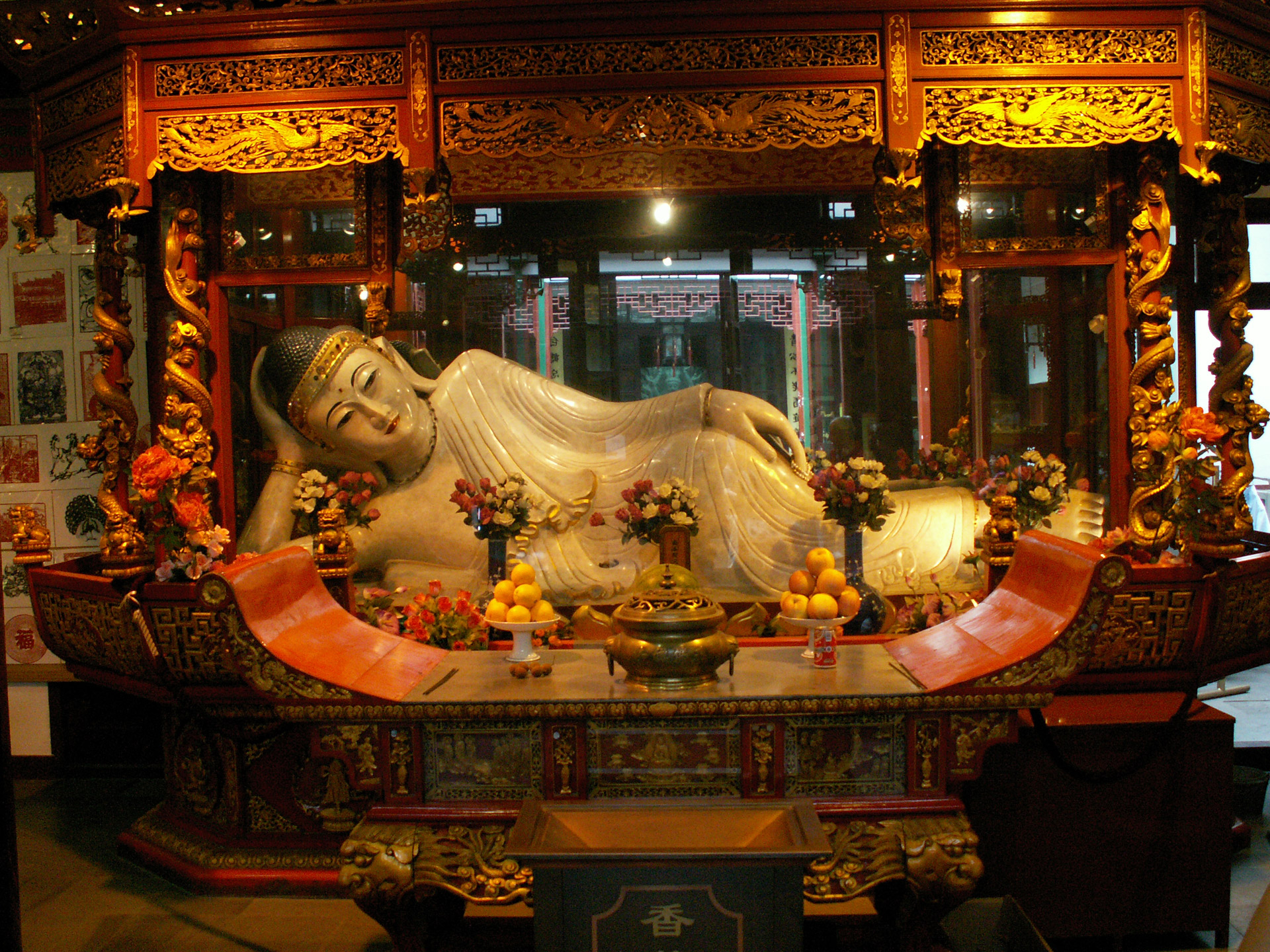 jade buddha temple free photo
