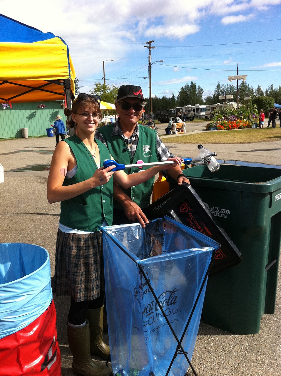 recycling special event volunteers free photo
