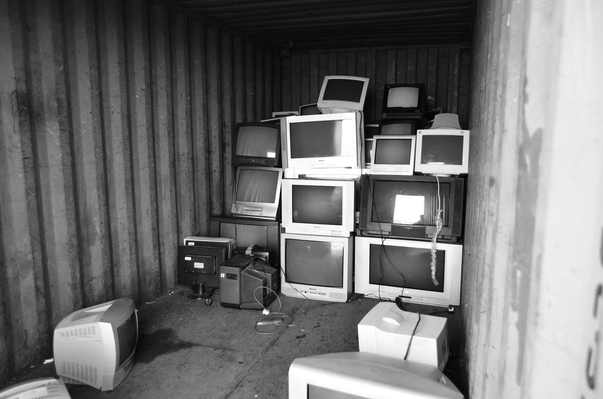 recycling old tv free photo