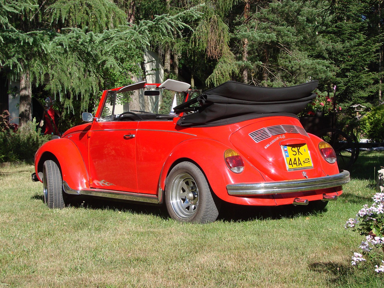 red vw version of the convertible free photo