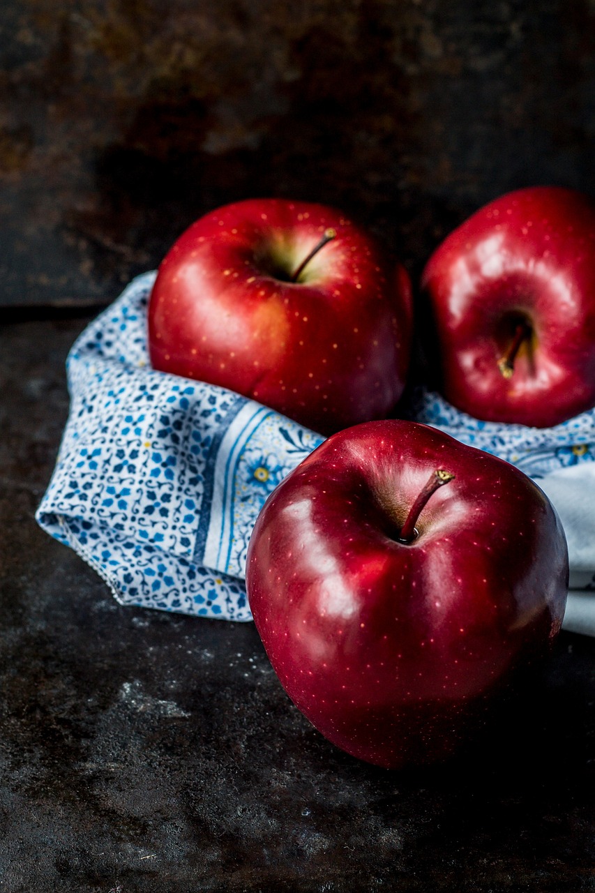 red apple fruit free photo