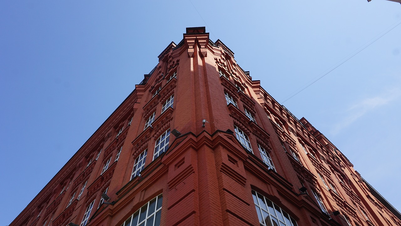 red building architecture free photo