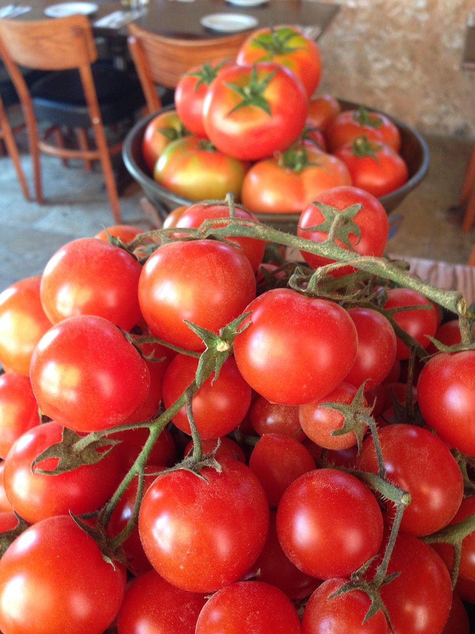 red tomato organic free photo