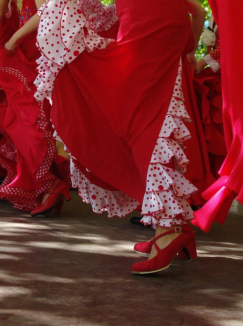 red skirts spanish free photo