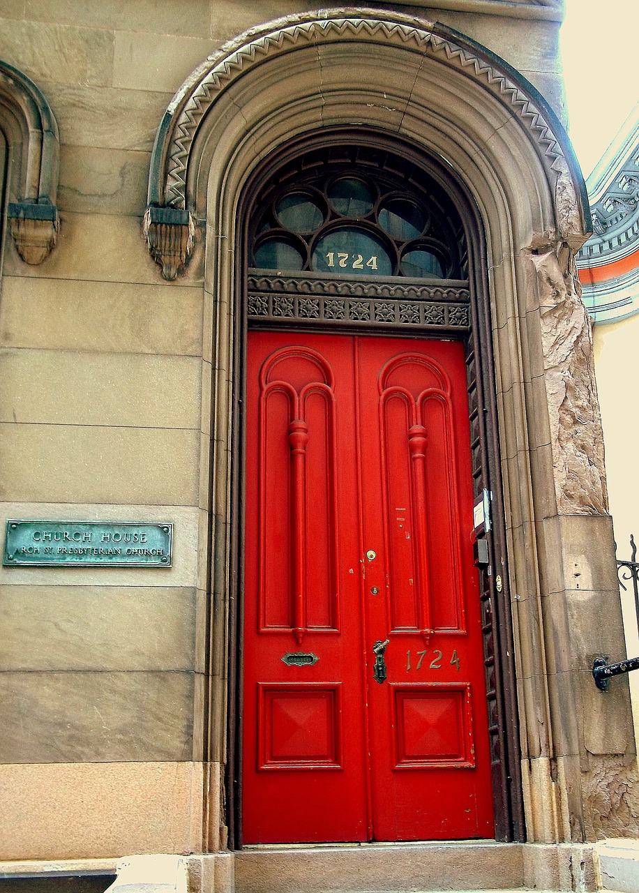 red door building free photo