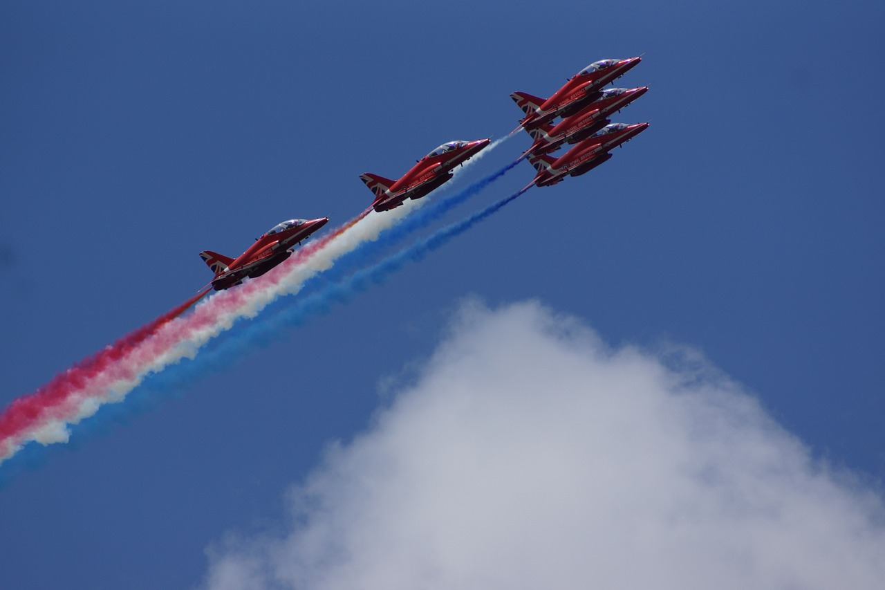 planes red arrows red white and blue free photo