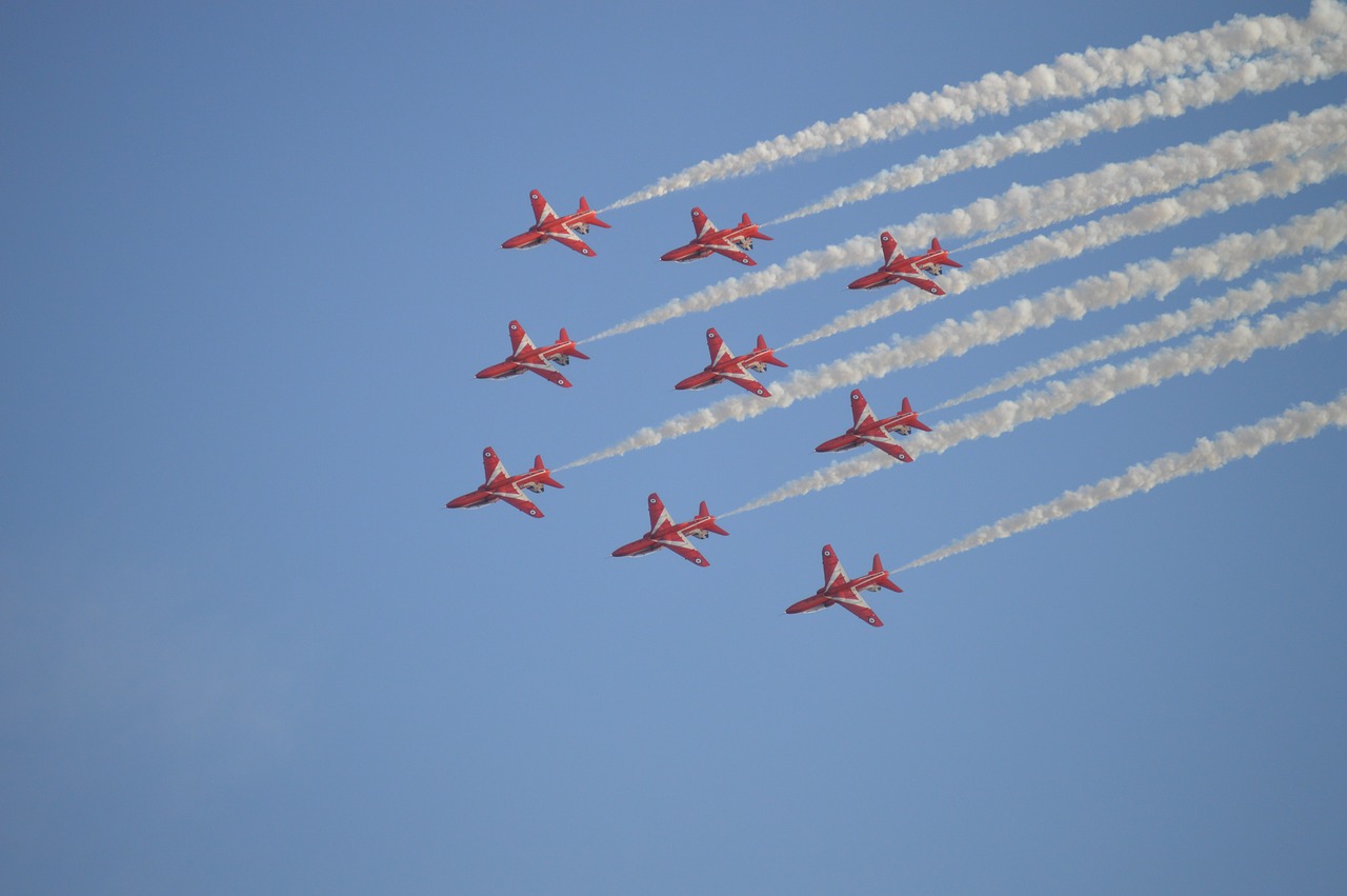 red arrows smoke trails jet free photo