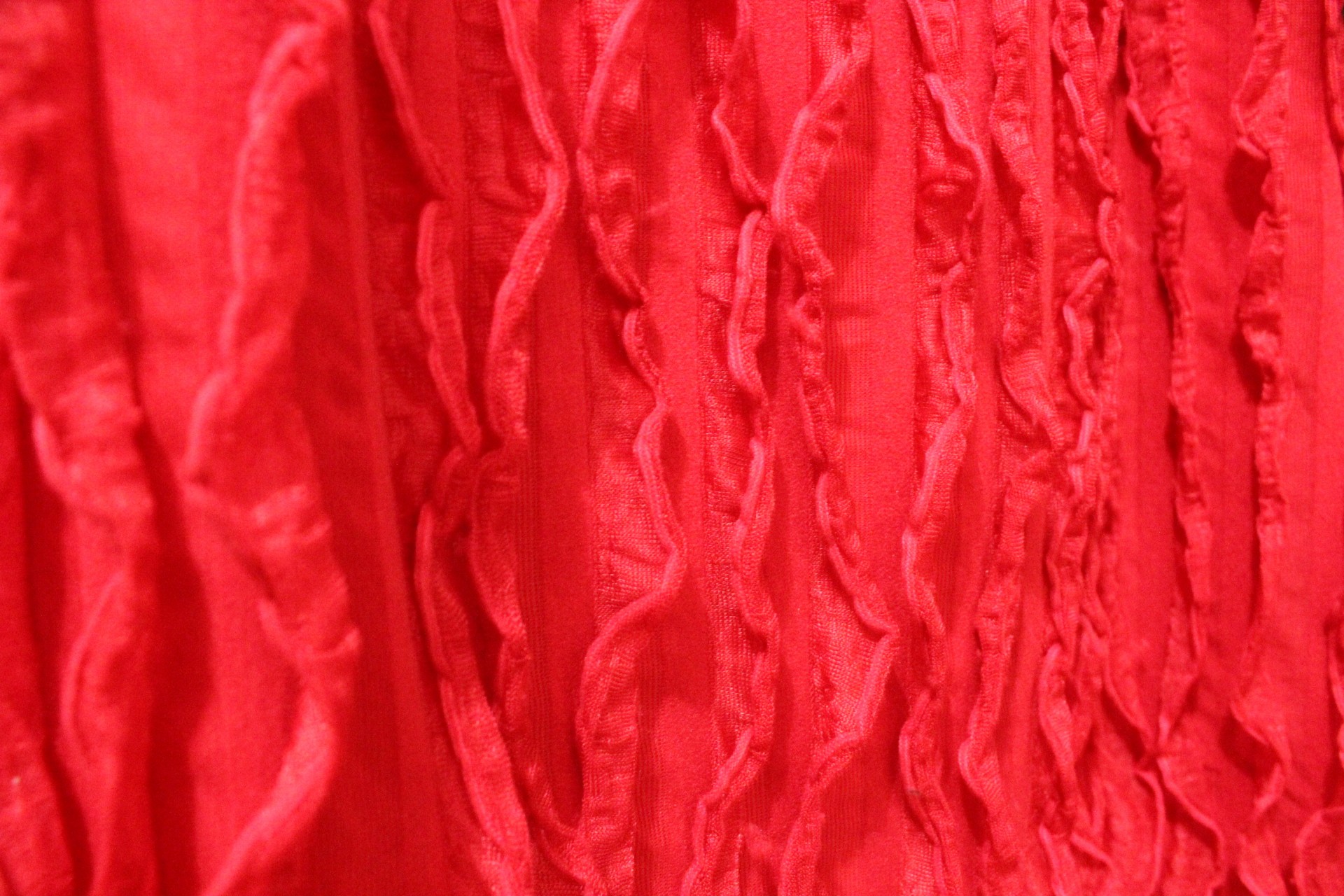 red cloth curly free photo