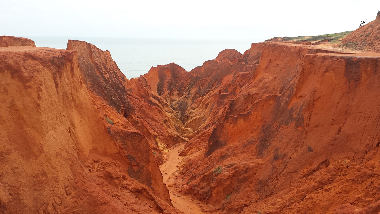 red earth cliff ceará free photo