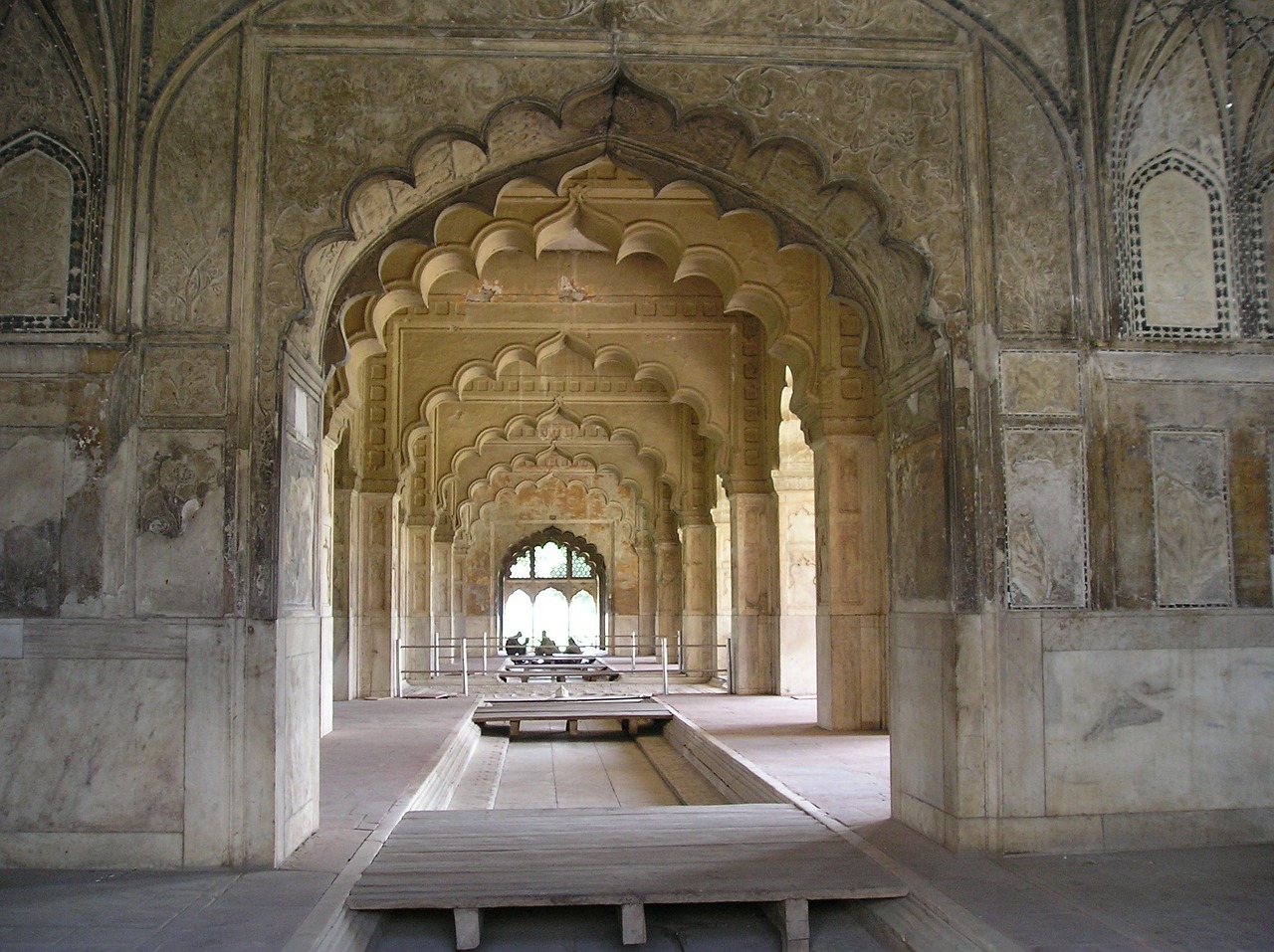 red fort delhi buildings ancient free photo