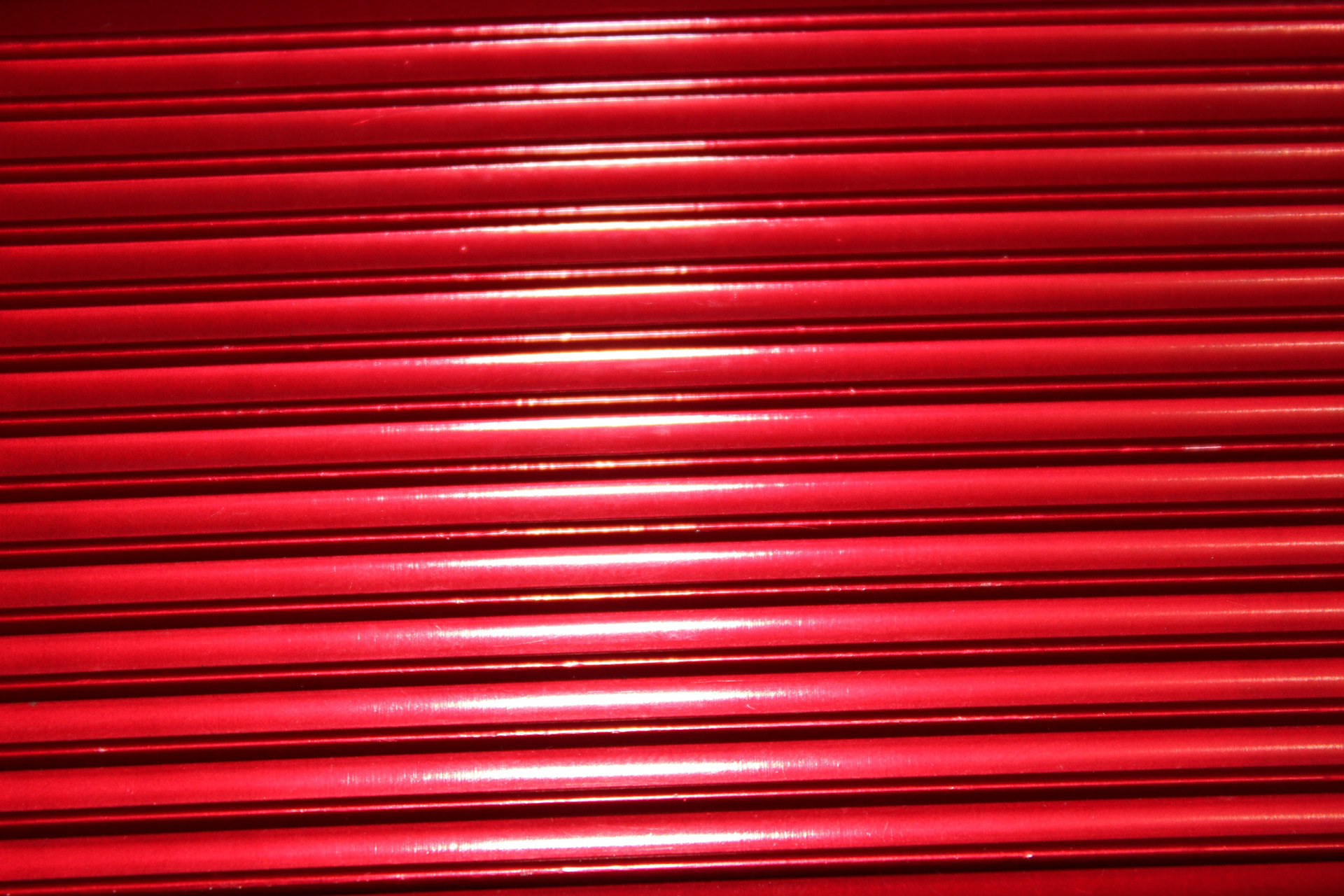 red stripe metal free photo