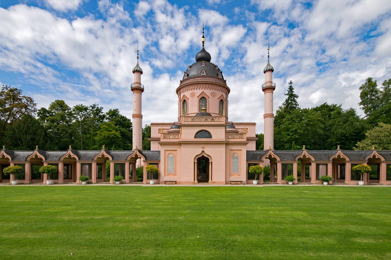 red mosque schlossgarten schwetzingen free photo