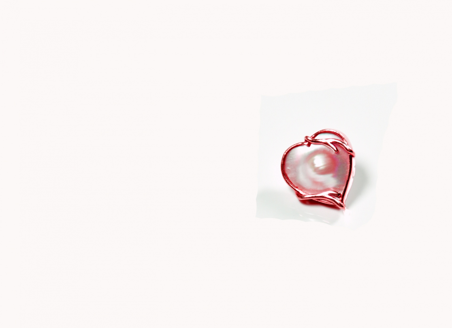 heart valentine pearl free photo