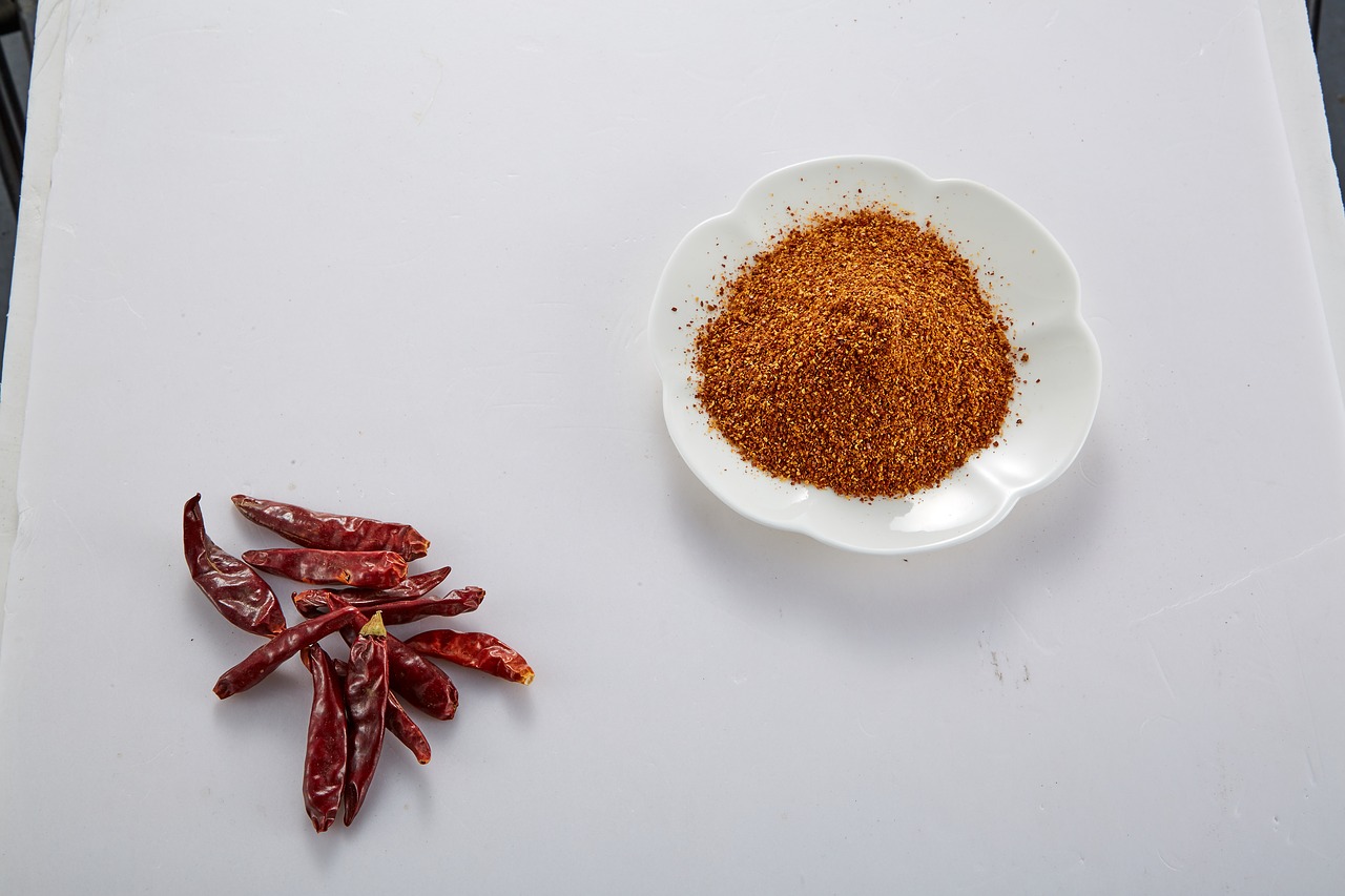 red pepper chili powder condiment free photo
