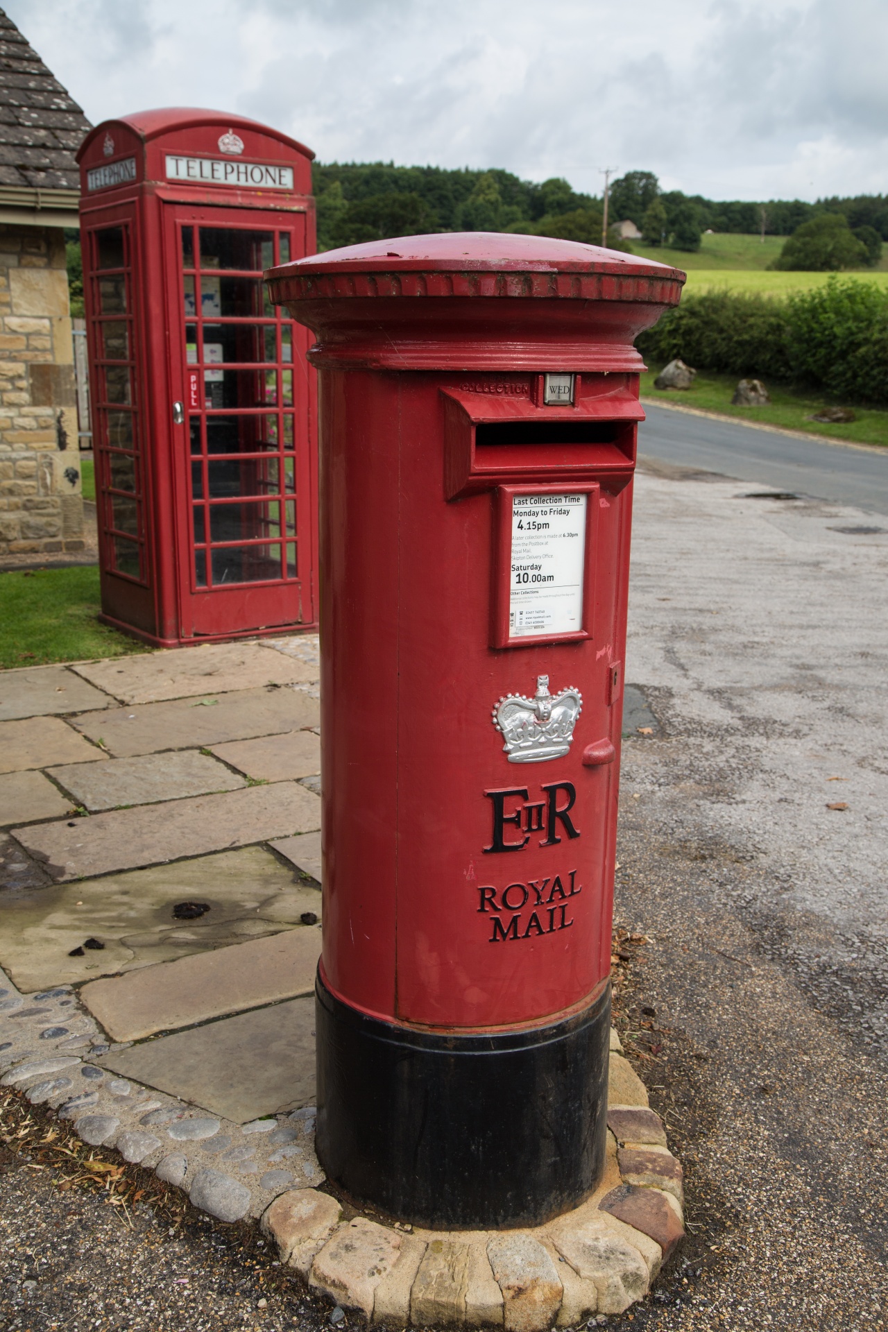 postbox red outdoor free photo