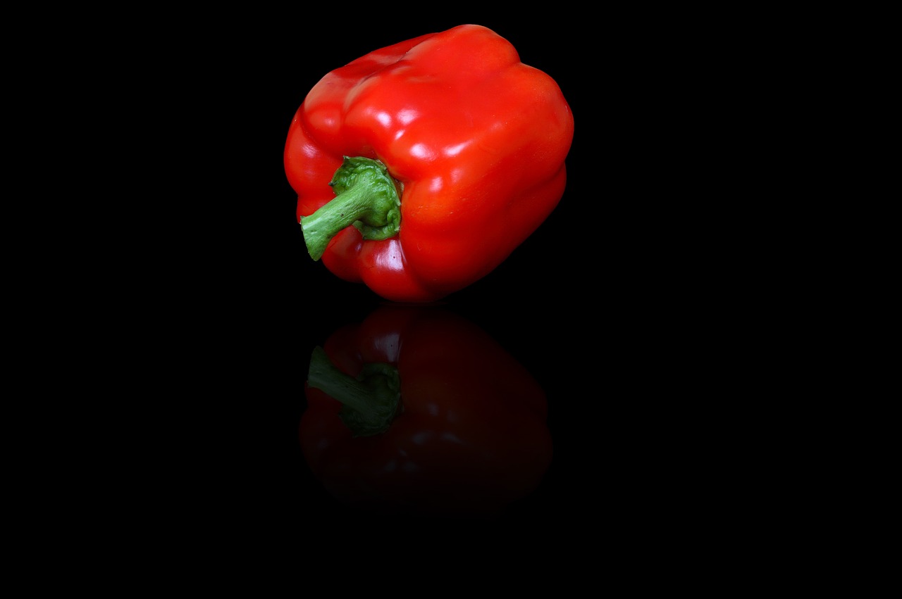 reflect chili pepper reflection free photo