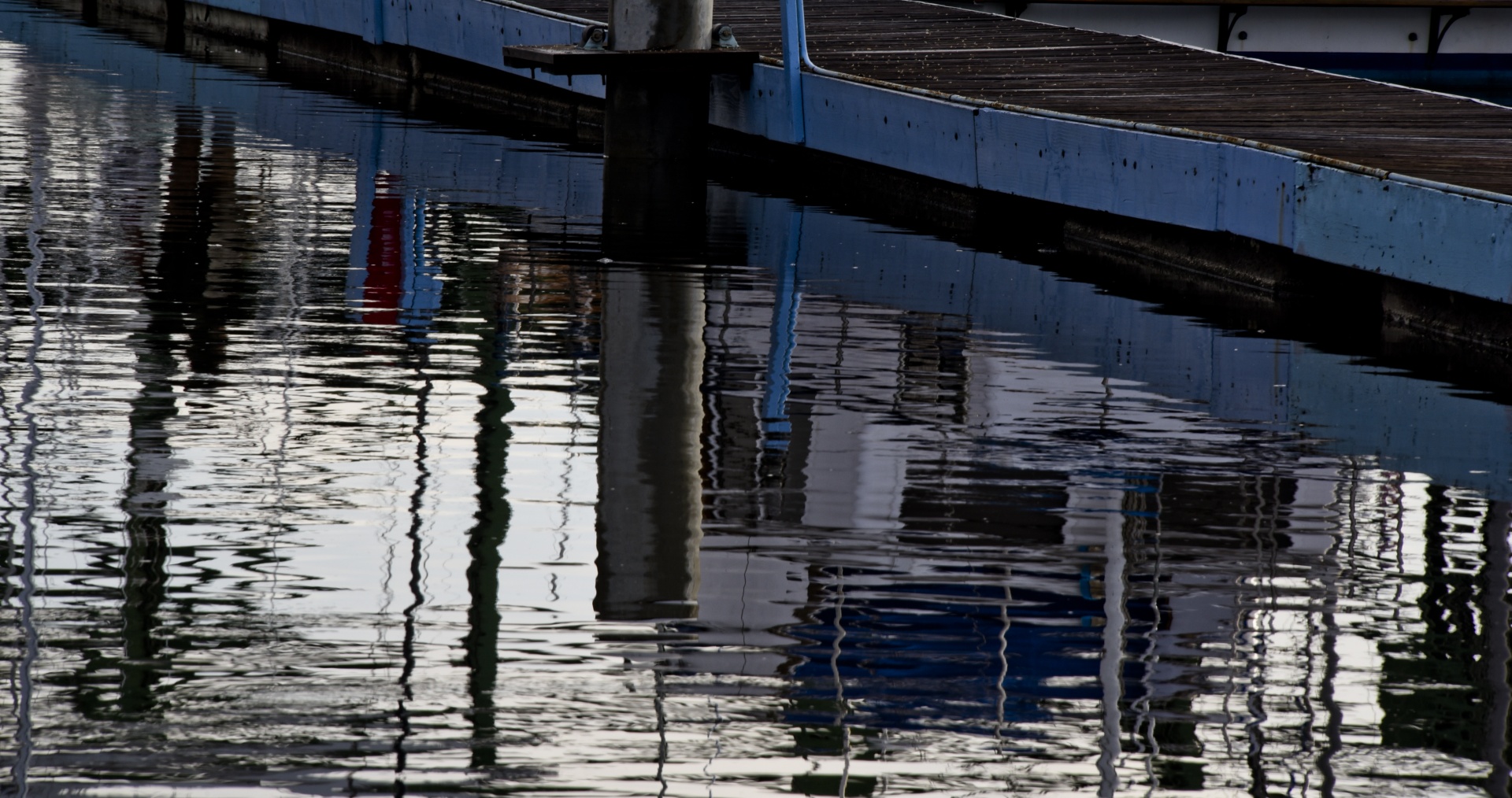 marina water reflection free photo