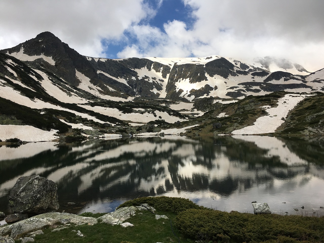 reflection lake mountain free photo