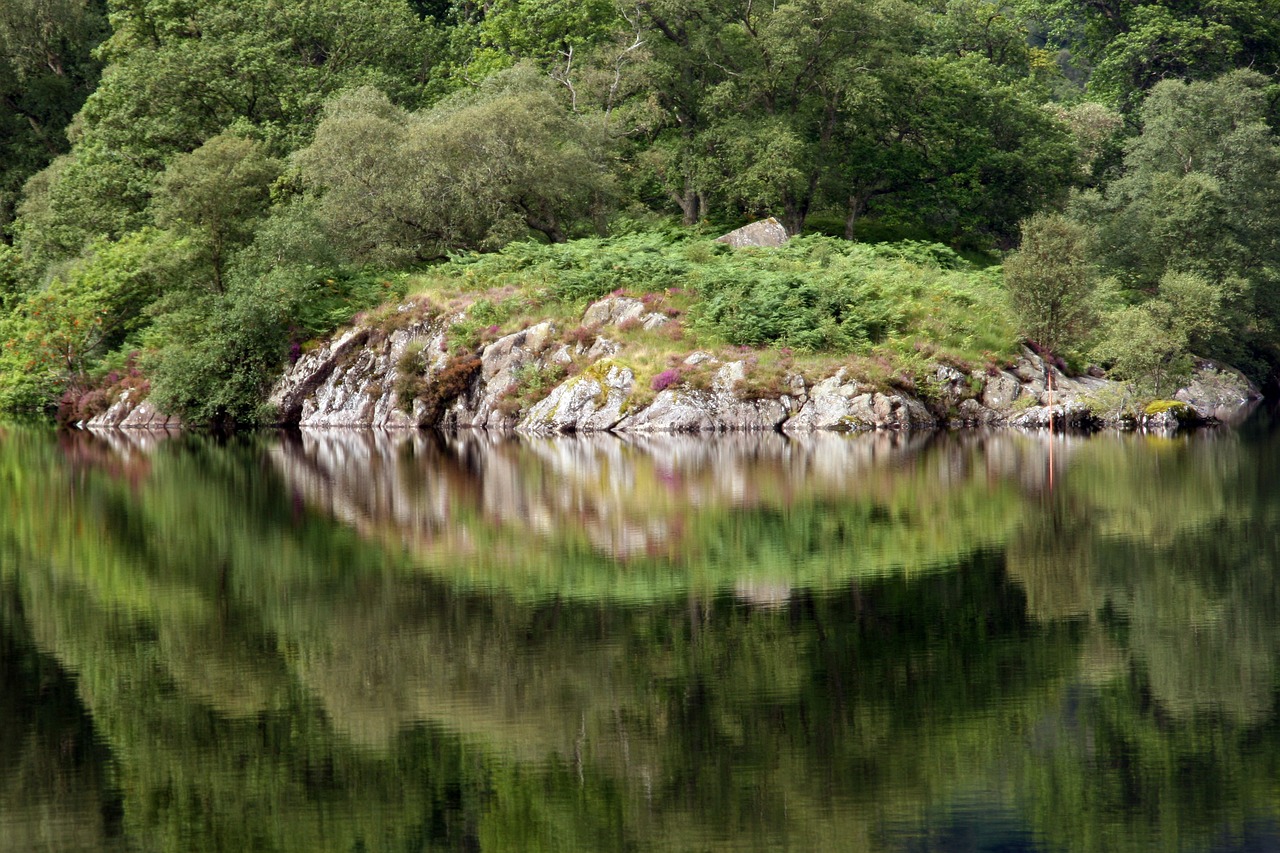 reflection lake england free photo