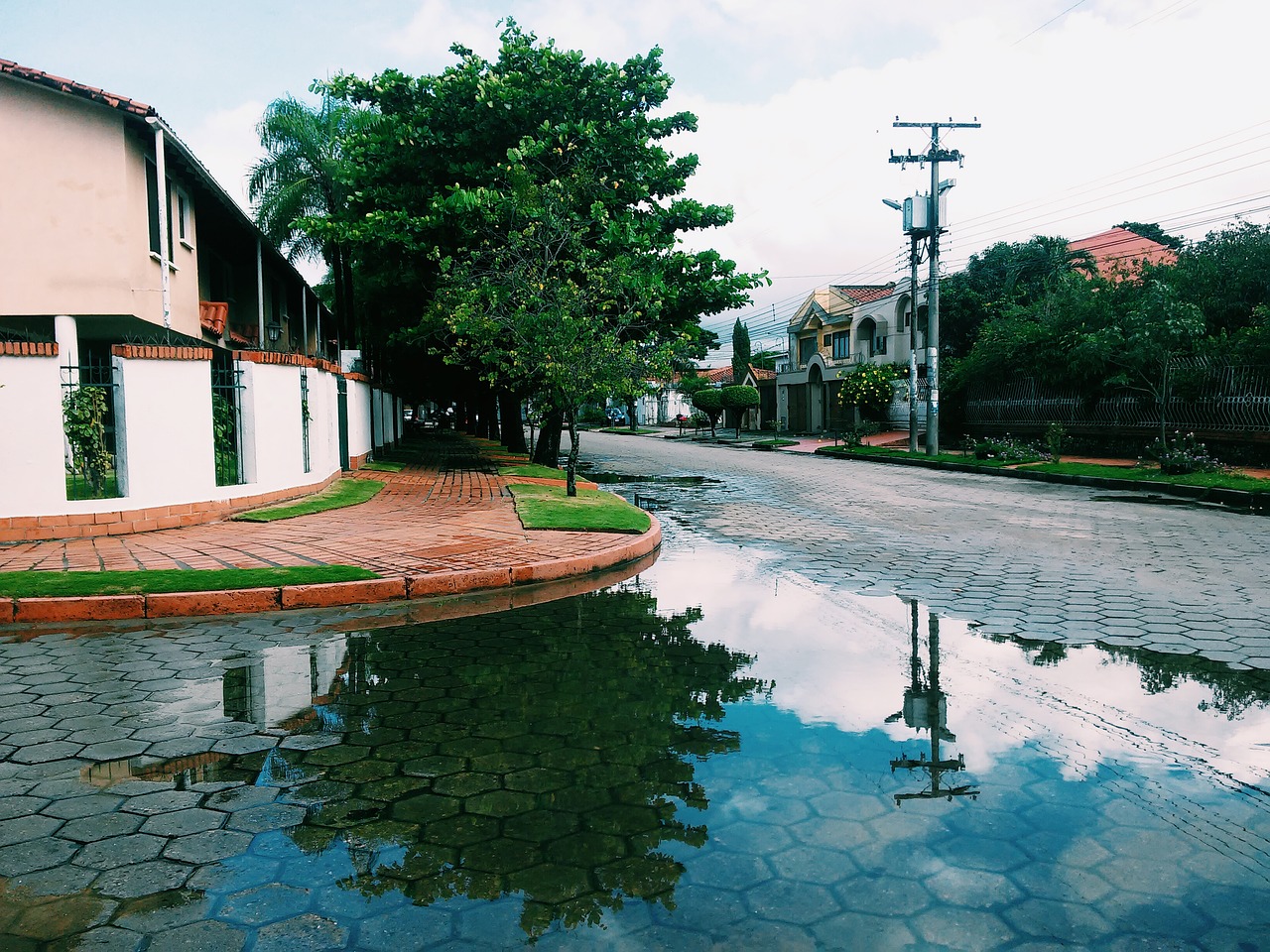 reflection mirror street free photo