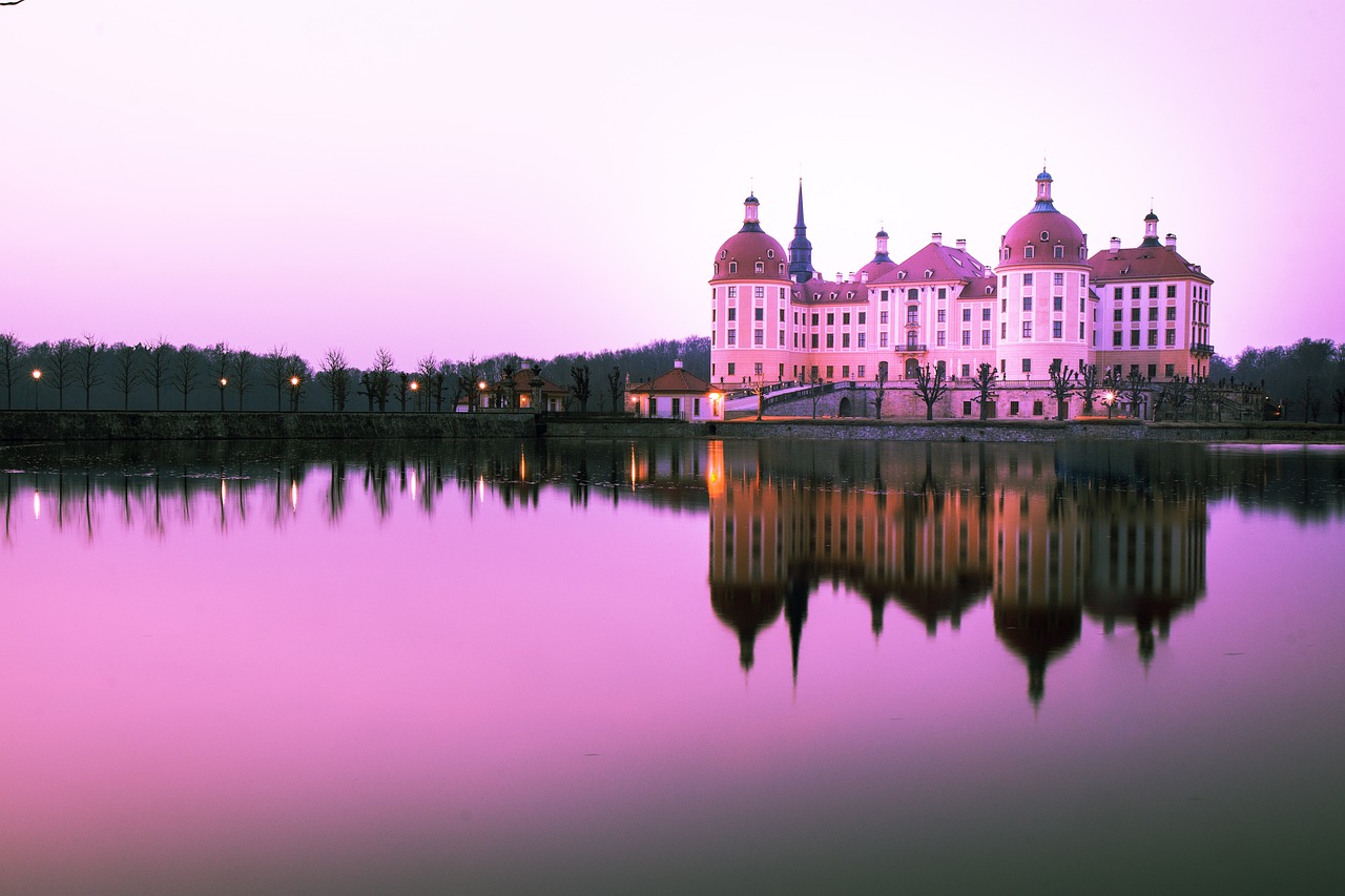 reflection architecture waters free photo