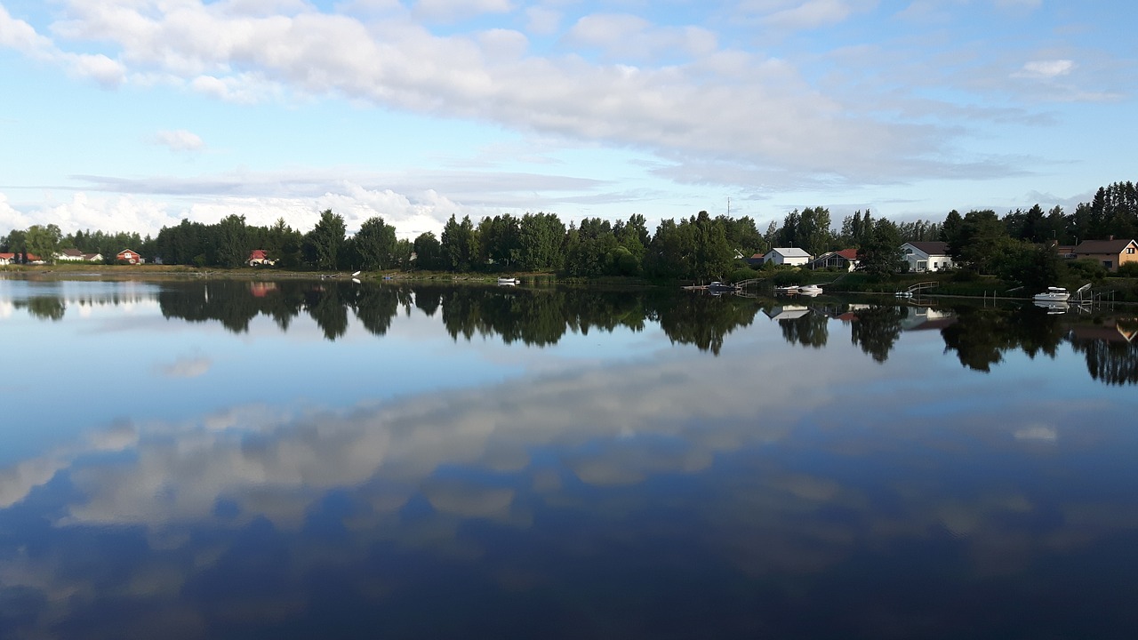 reflection  lake  water bodies free photo