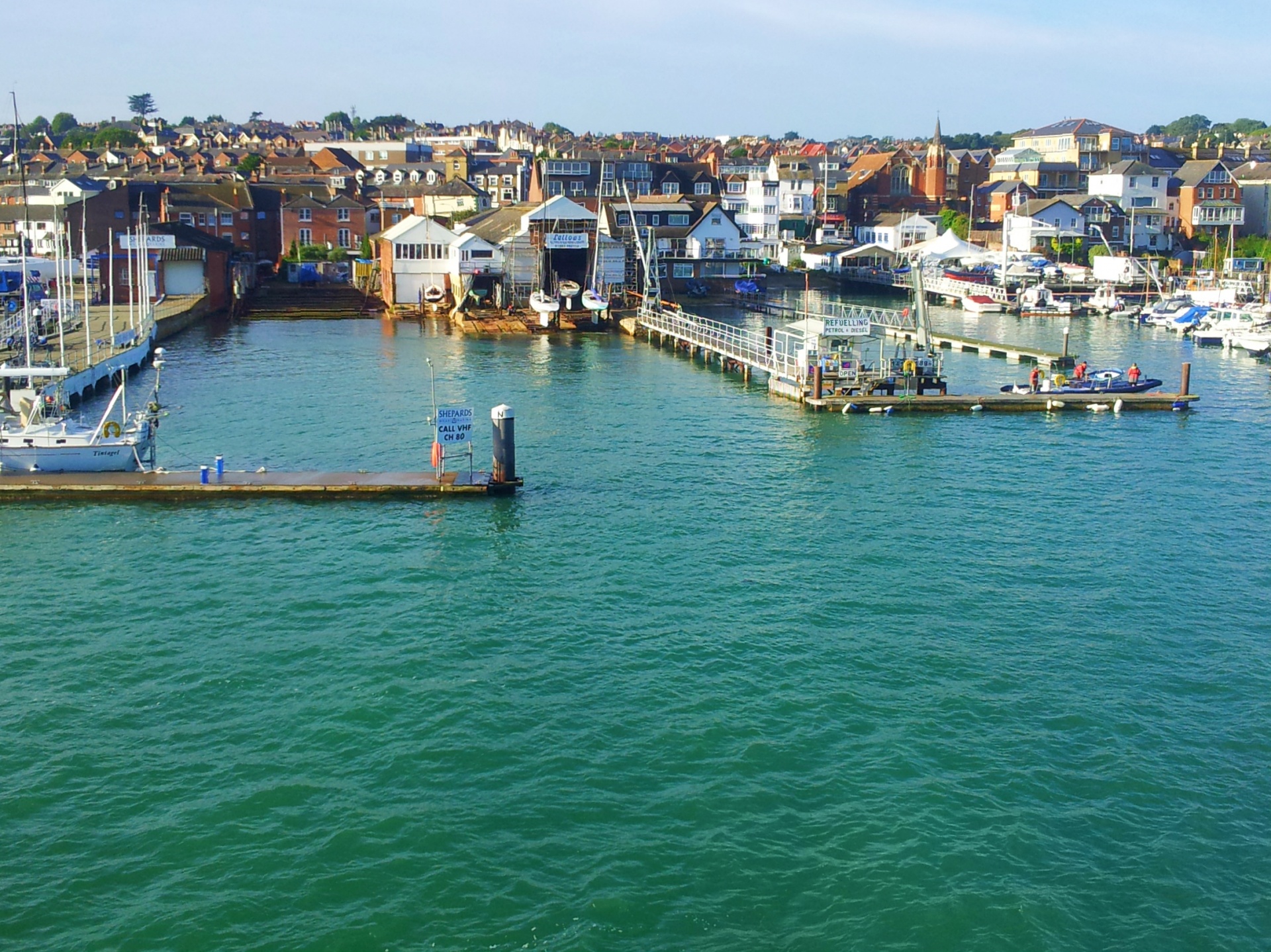 isle wight cowes harbour free photo