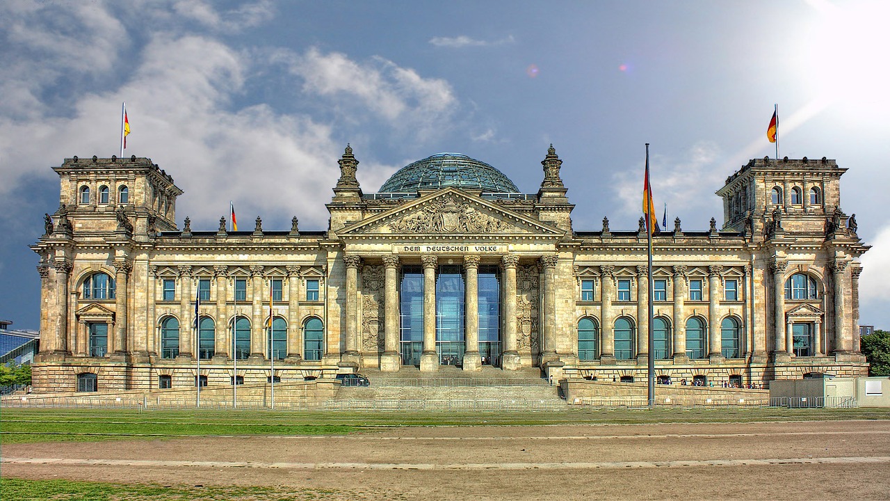 reichstag berlin without people free photo