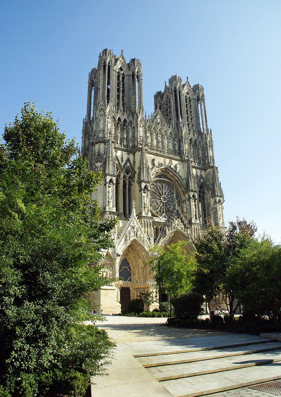 reims cathedral parvis free photo