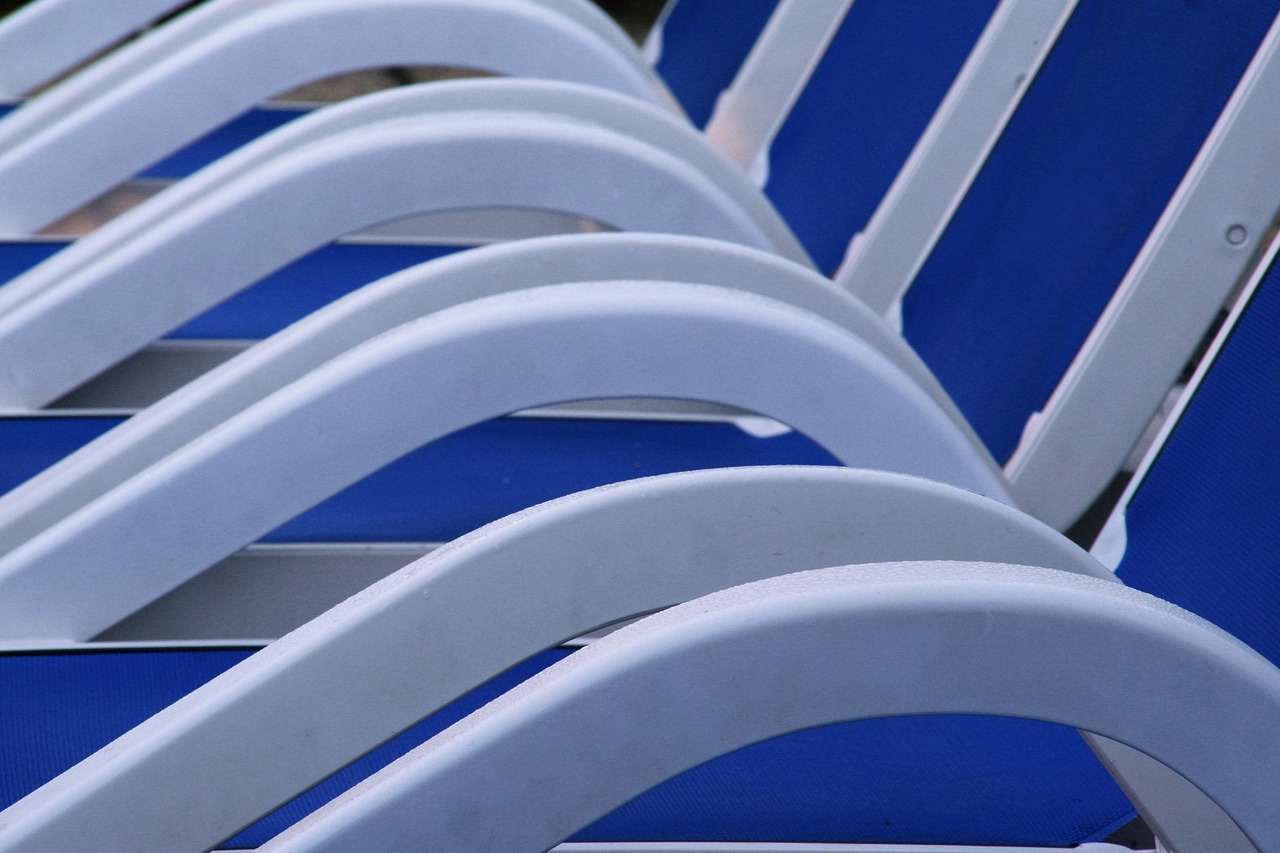 relax deck chairs blue free photo