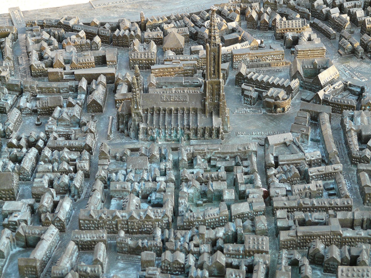 relief map ulm cathedral free photo
