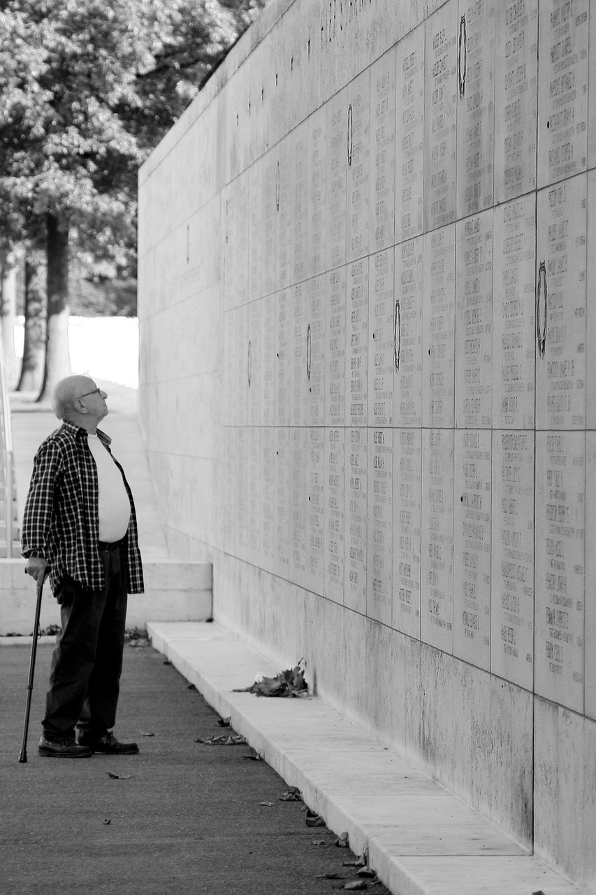 remembrance day old man free photo