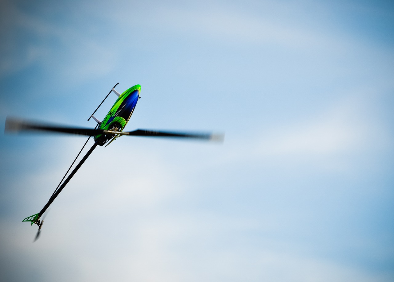 remotely controlled helicopter stunt free photo