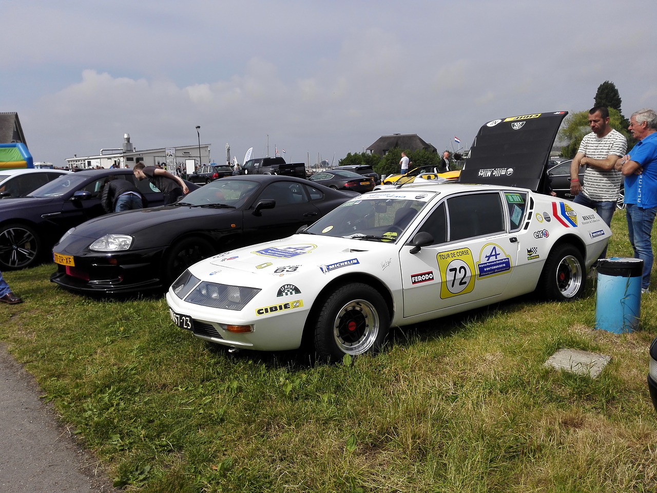 renault white classic free photo