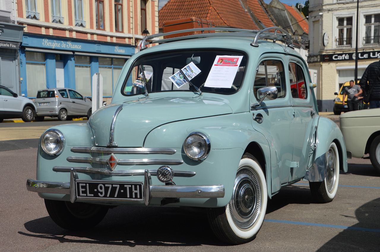 renault  renault 4cv  vehicle free photo